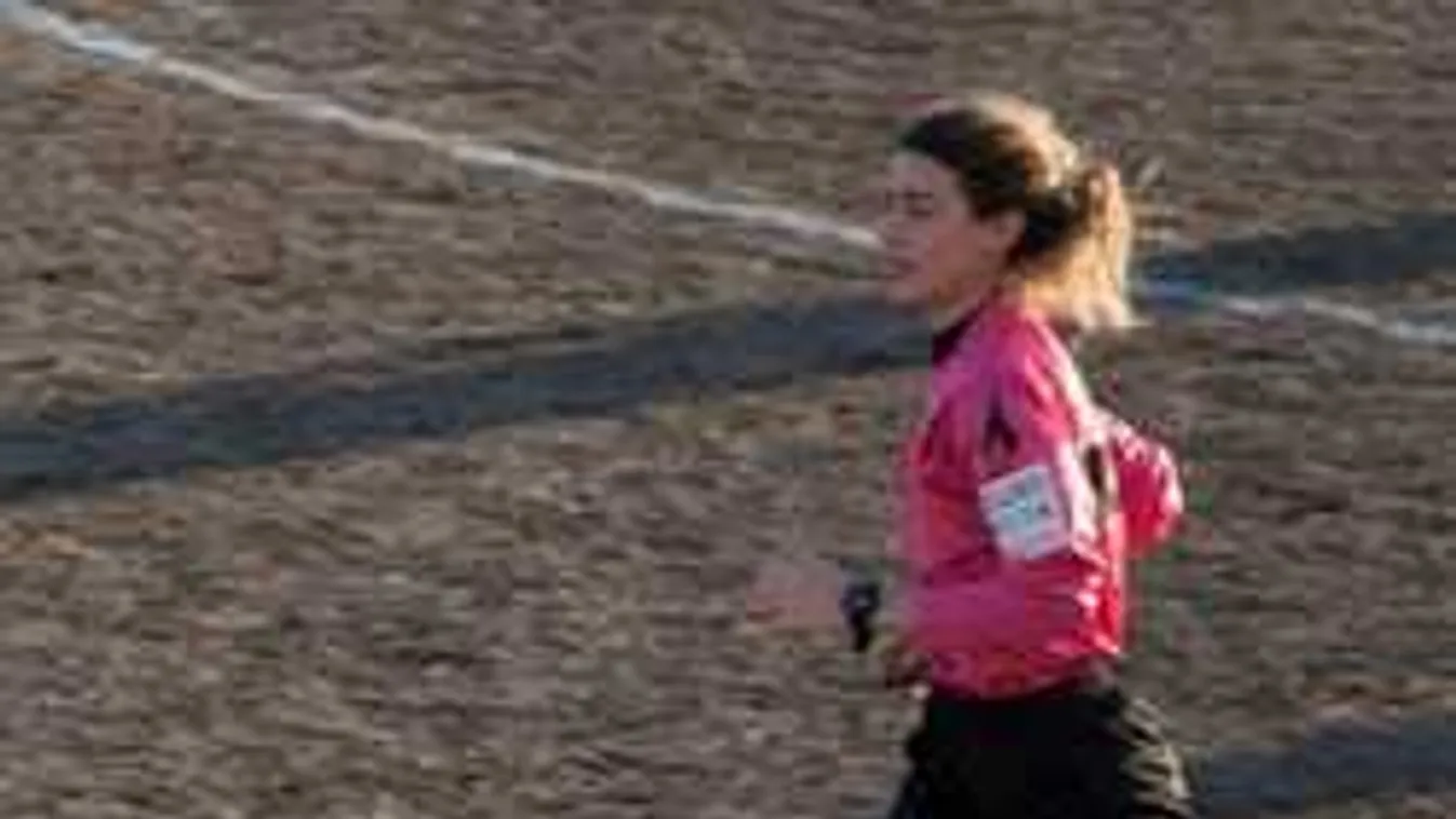 Elővette a péniszét a focista, súlyos büntetést kapott