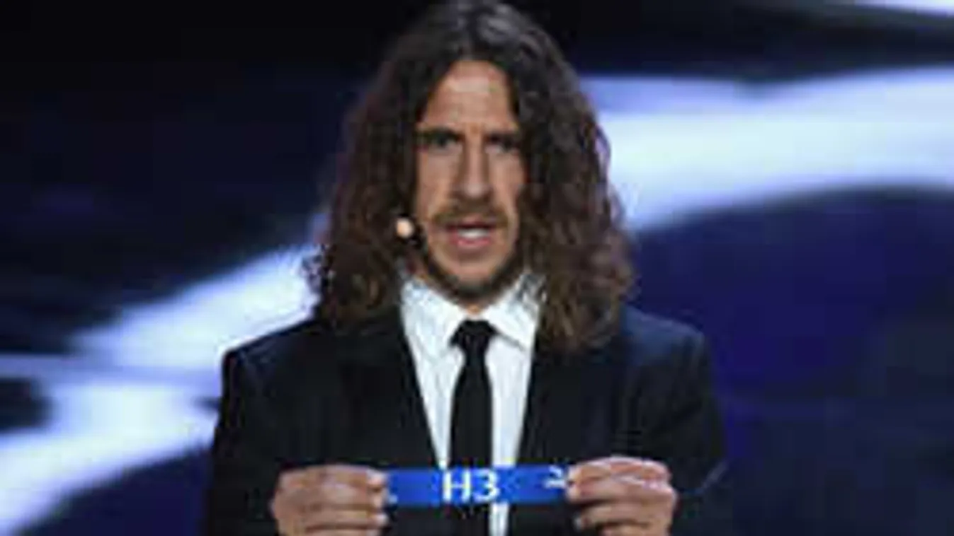 Műpénisszel támadtak a világbajnok focistára