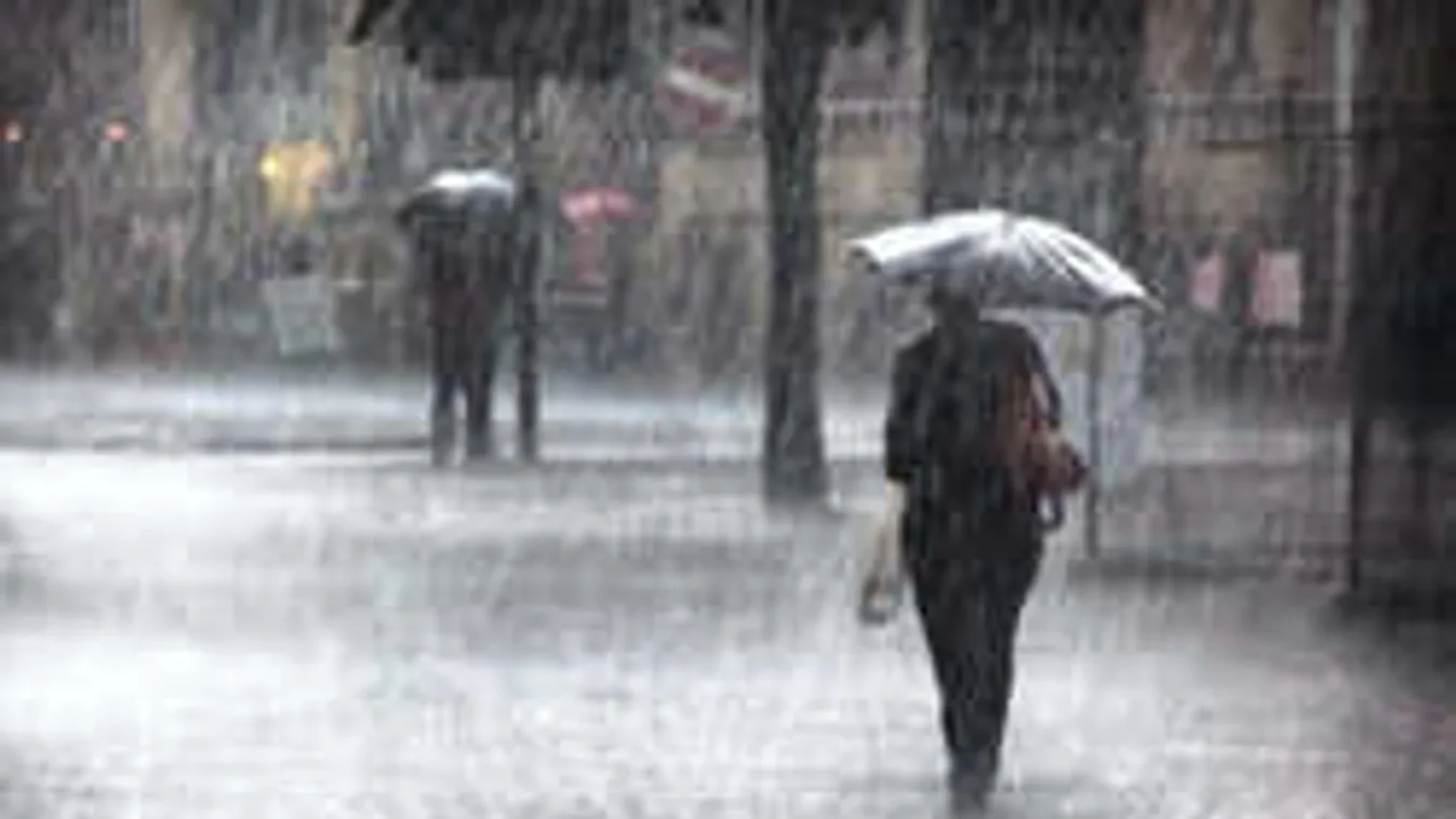 Kiadták a riasztást, nagy esővel jön a nyár legdurvább lehűlése