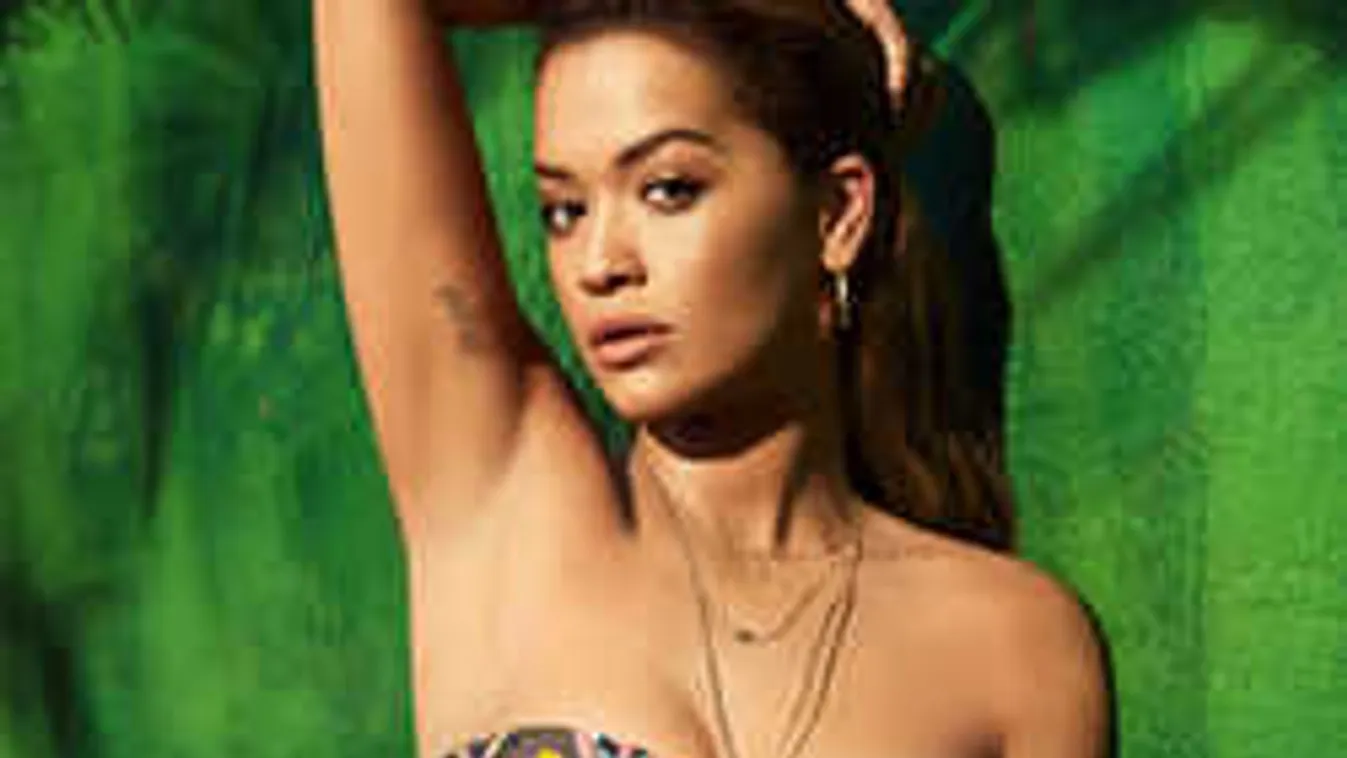 Eszméletlen dögös és vad bikinidivat jön, felszisszennek a férfiak