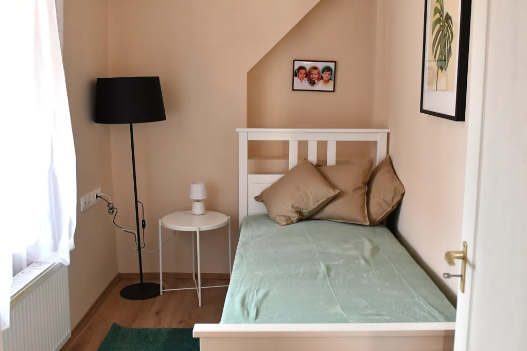 Edit szobája. Nem kell többé a konyhában aludnia. Fotó: TV2