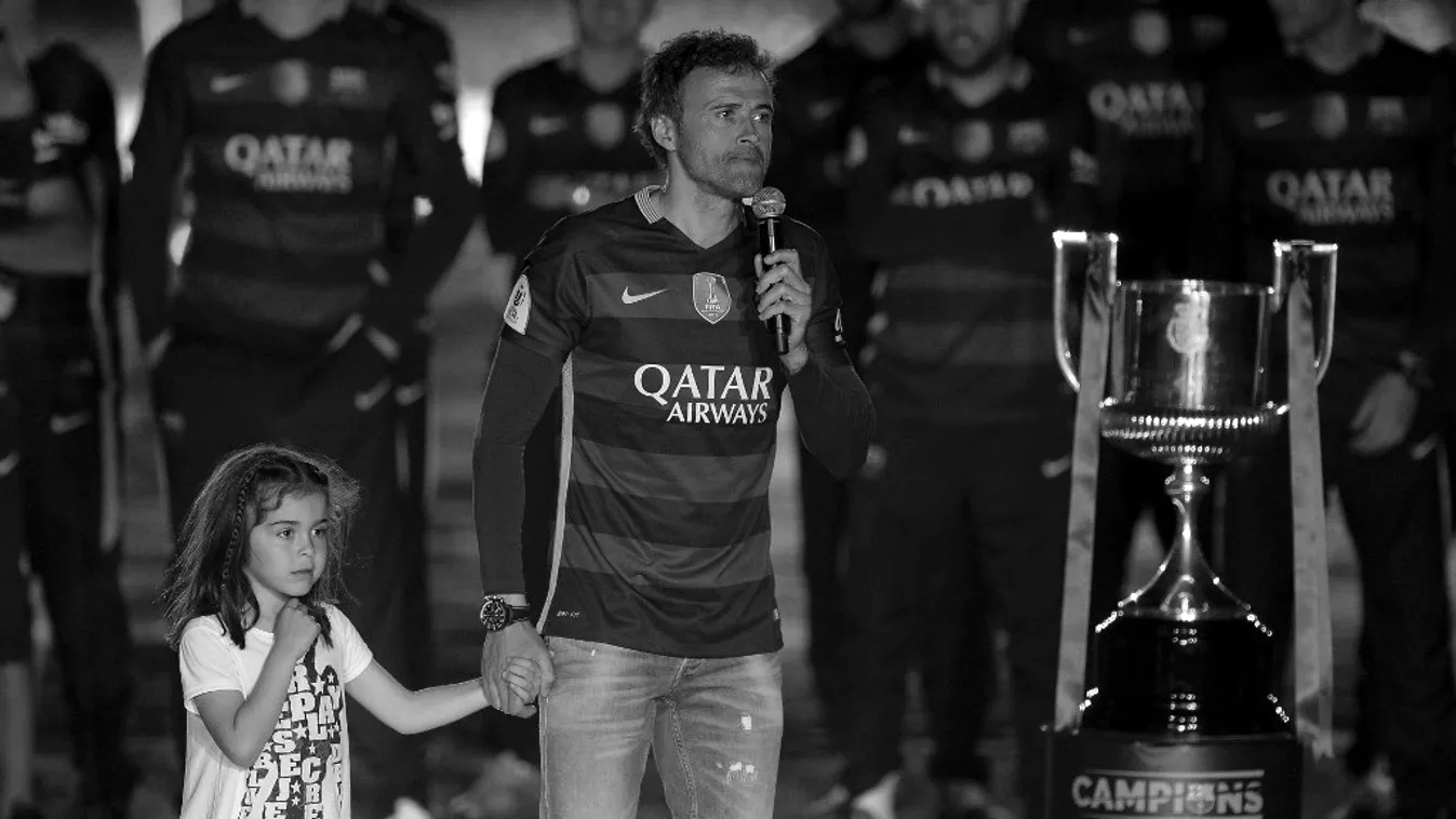 Felfoghatatlan tragédia, elhunyt a sztáredző 9 éves kislánya