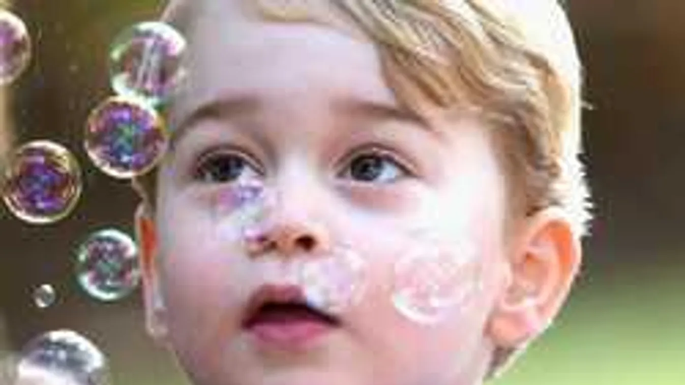 Ettől lesz jó a napod: Tündéri fotók a szülinapos György hercegről