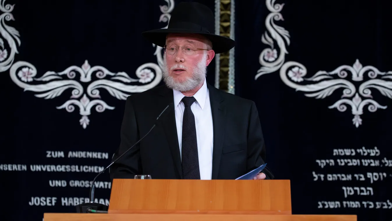 Söder visits the synagogue Ohel Jakob