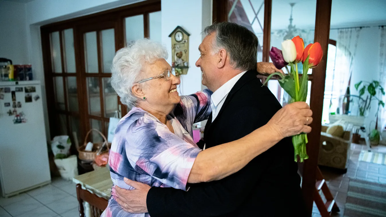 Megható videó: Orbán Viktor így köszöntötte fel az édesanyját