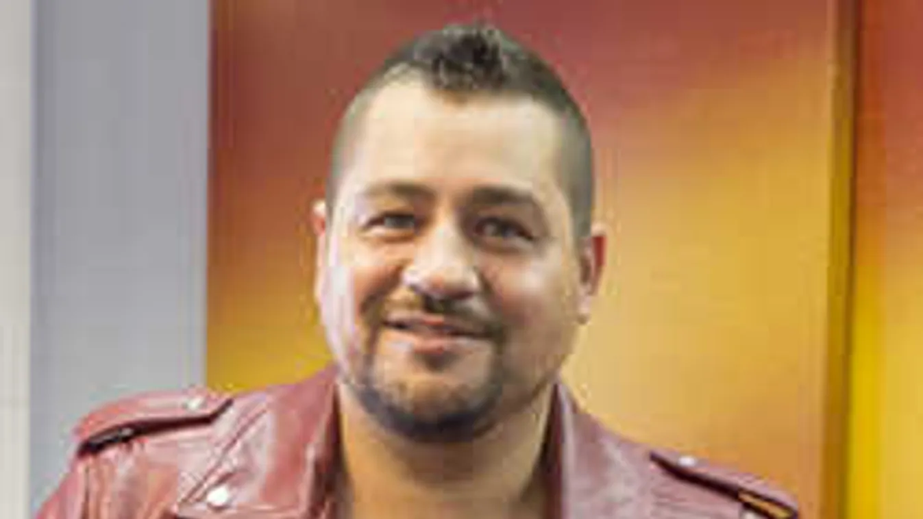 Nem hiszed el, mitől fél a népszerű magyar énekes