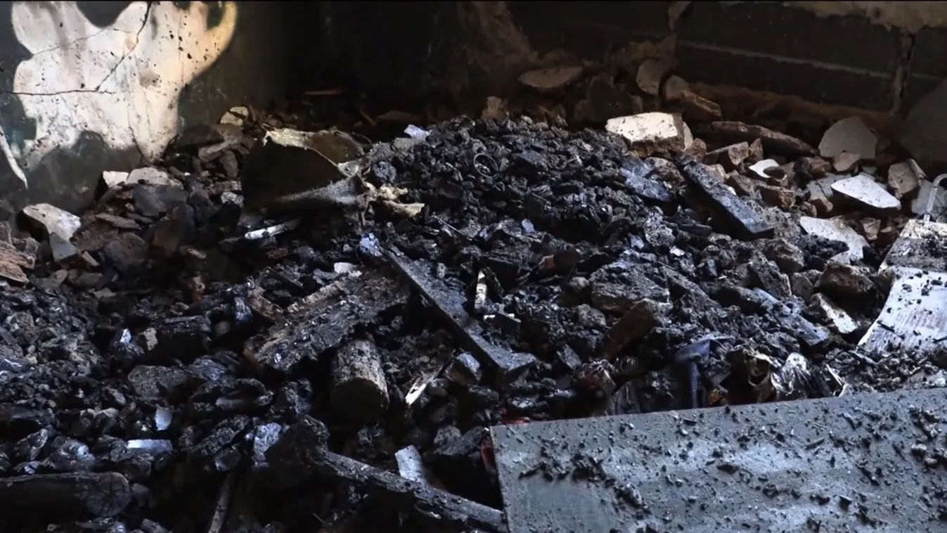 Ördögöket látott, ezért felgyújtotta a házát egy szabolcsi férfi – Videó