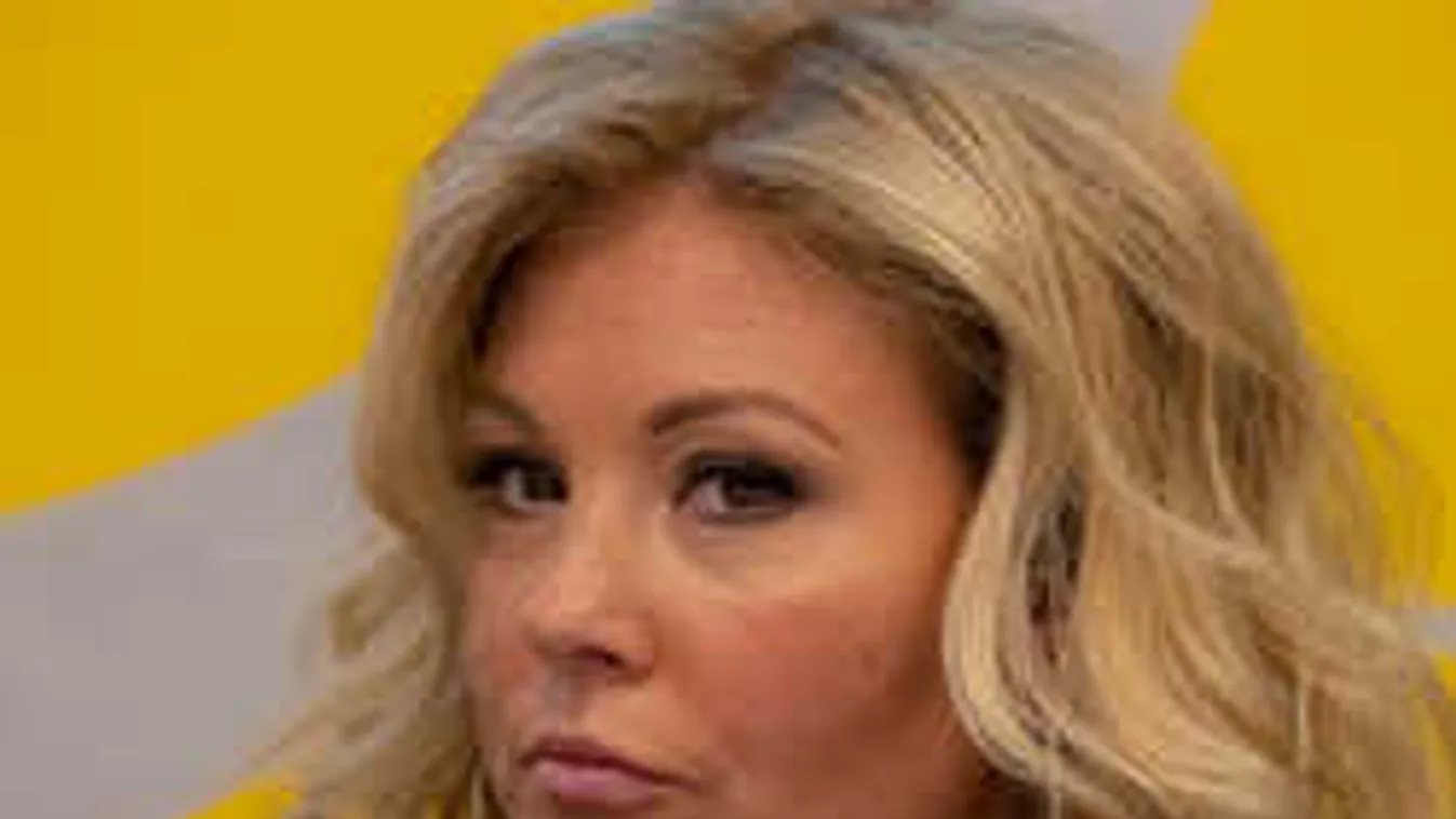 Életveszélyes fogyókúrát hirdetnek Liptai Claudiával