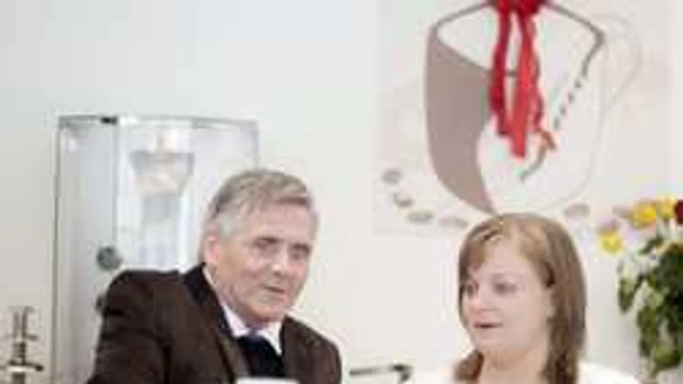 Csődbe ment, mégis új vállalkozást indít a hajléktalan lottómilliomos