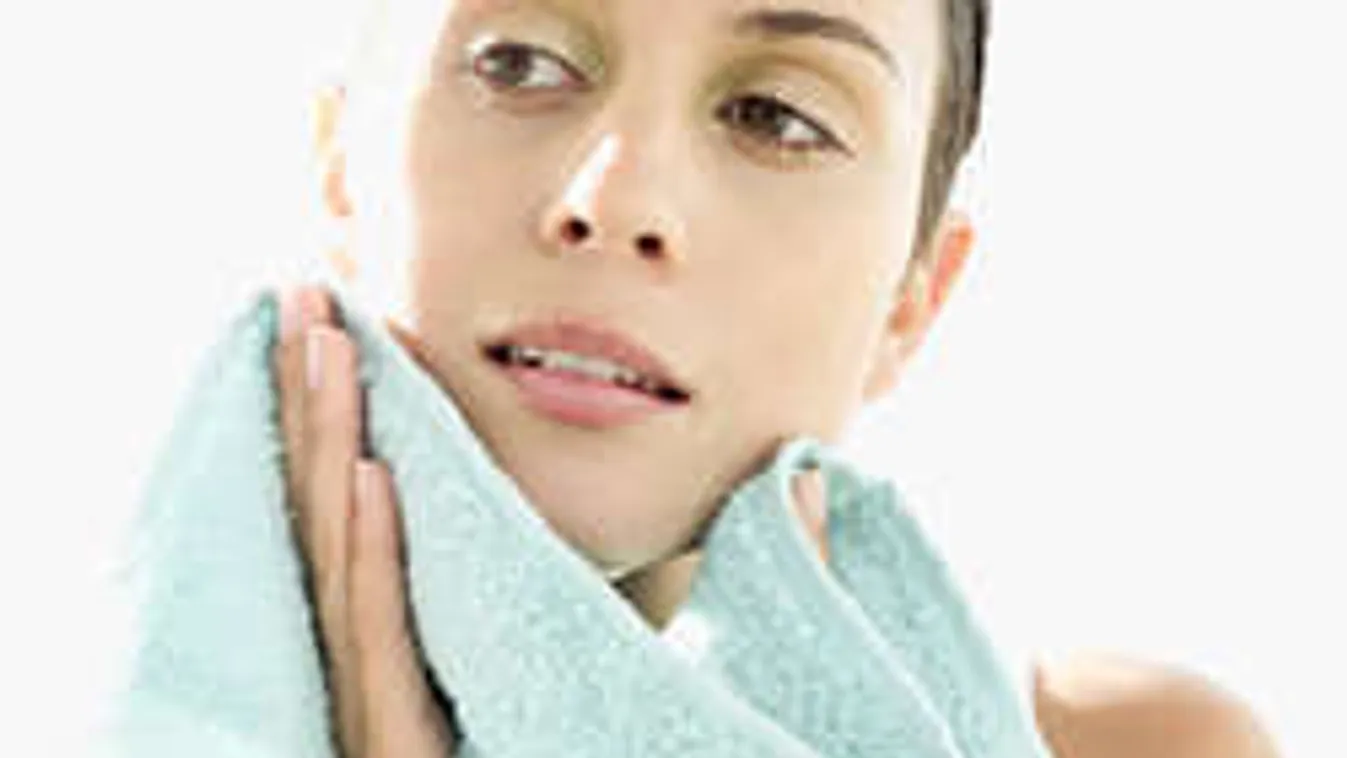 Törölközőt használsz arcmosás után?! Soha többé ne tedd!