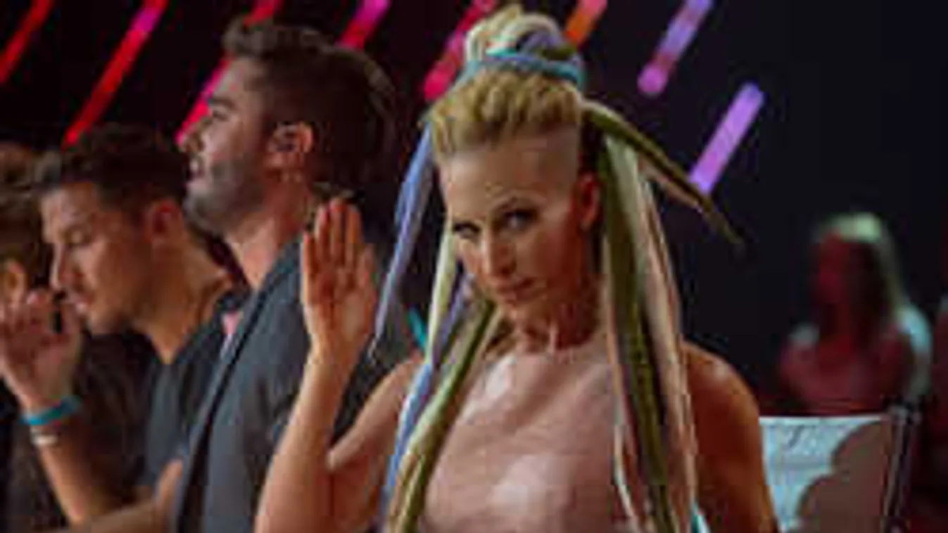 Megmutatta ritkán látott kislányát a magyar sztárénekesnő