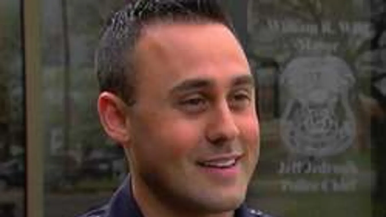 Õ a legjószívűbb rendőr: Büntetés helyett ezt tette a sofőrrel!