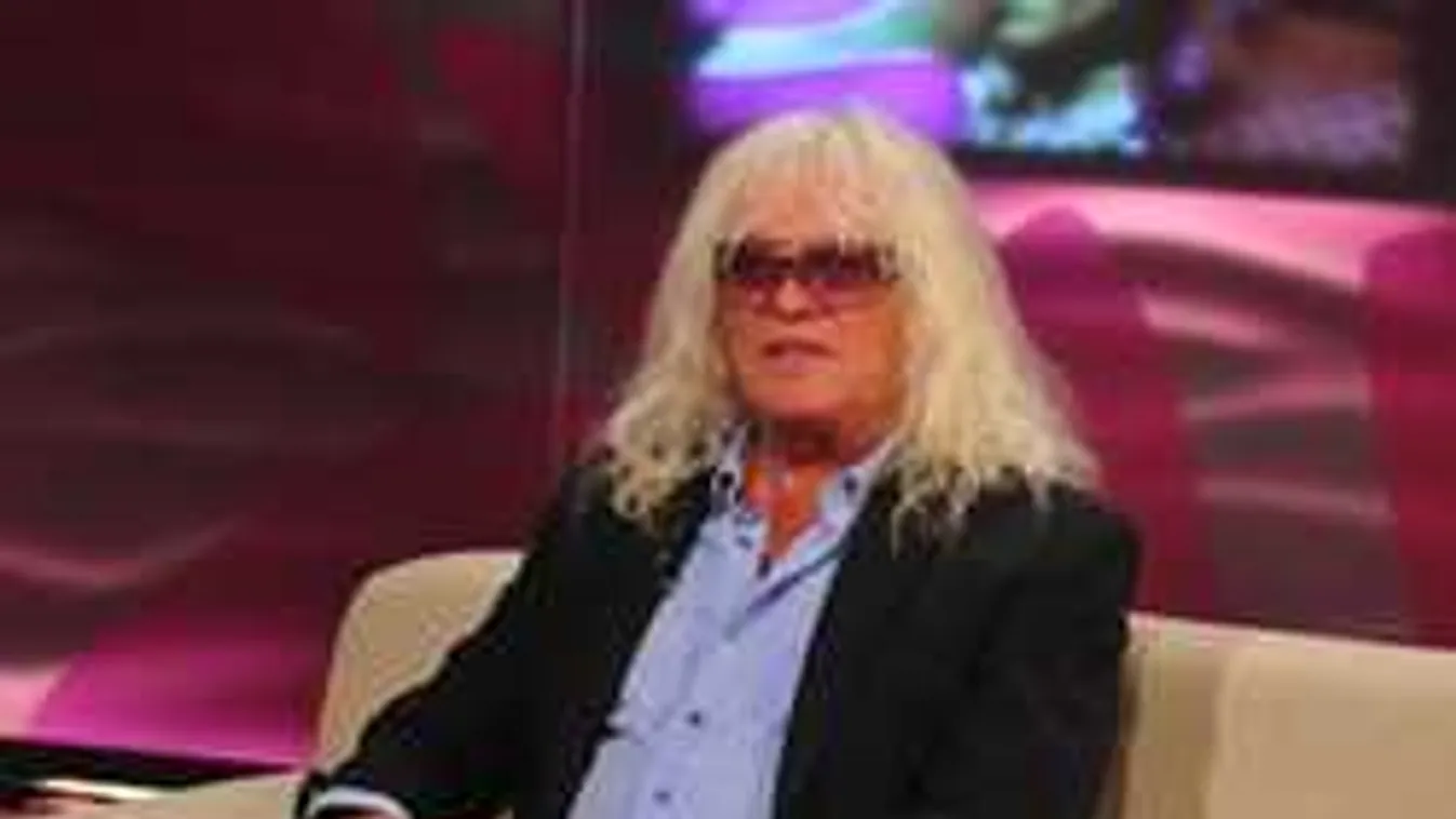 Nem Kóbor János az egyetlen áldozat