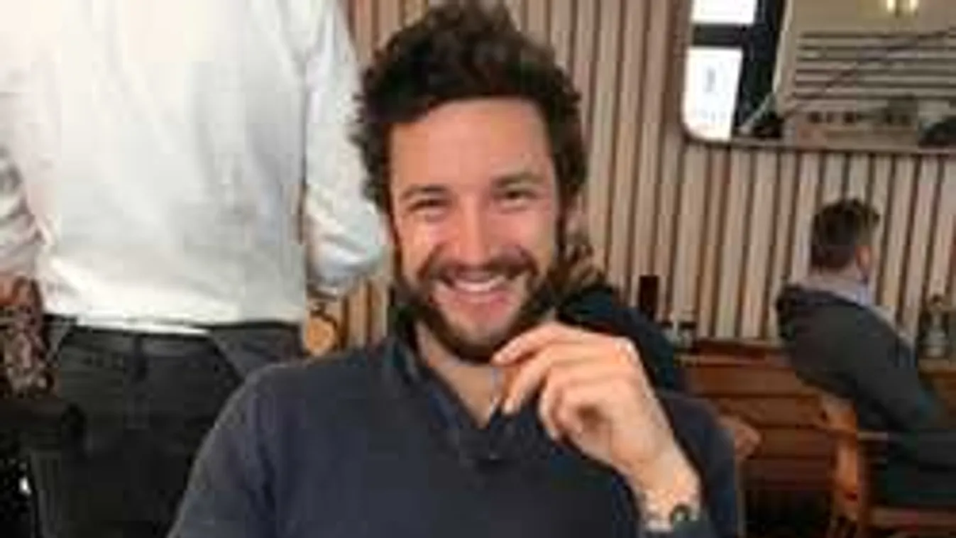 Shane Tusup megmutatta, vele osztja meg az otthonát