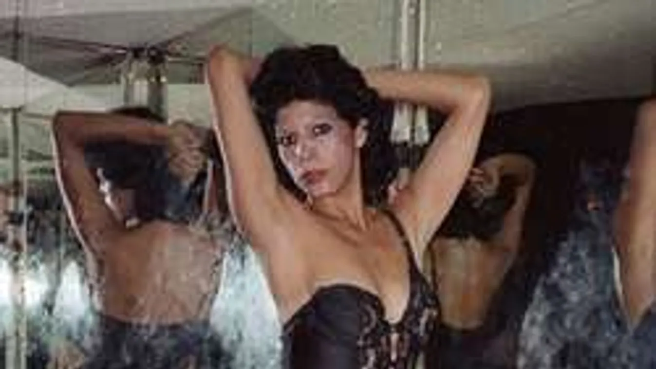 Fotókon a 80-as évek sztriptíztáncosnői