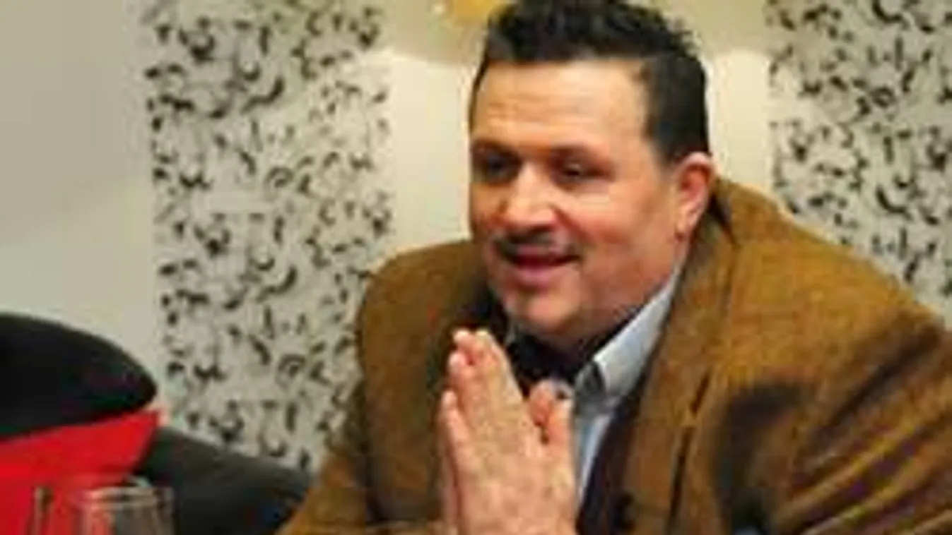 Hoppá! Mégsem nyomoznak Lagzi Lajcsi után!