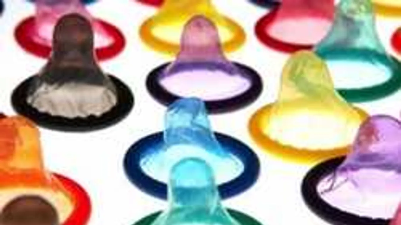 Sokkot kapott a lány, amikor meglátta, mi történt az óvszerrel