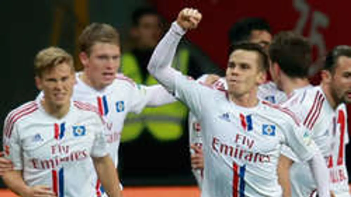 Osztozniuk kell a vécén Stieberéknek