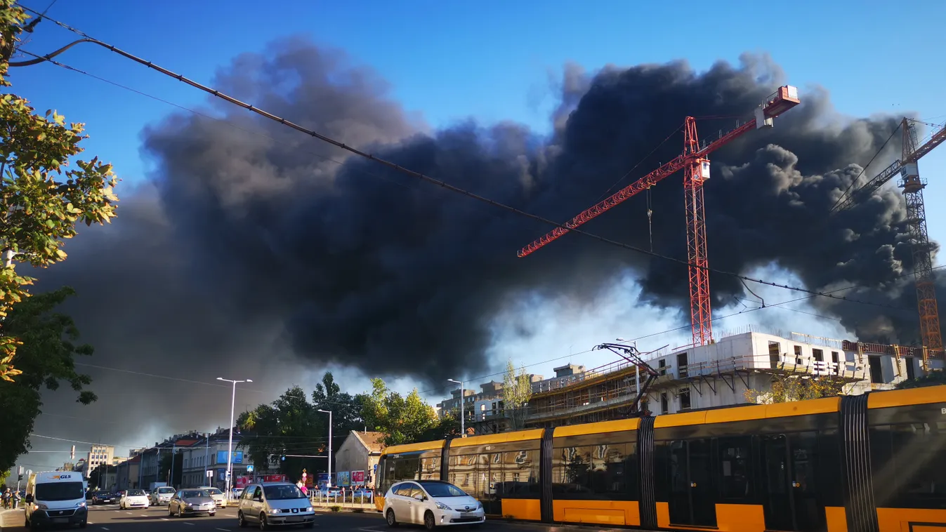 Megfékezték a lángokat, kiderült, mi égett a Honvéd kórháznál