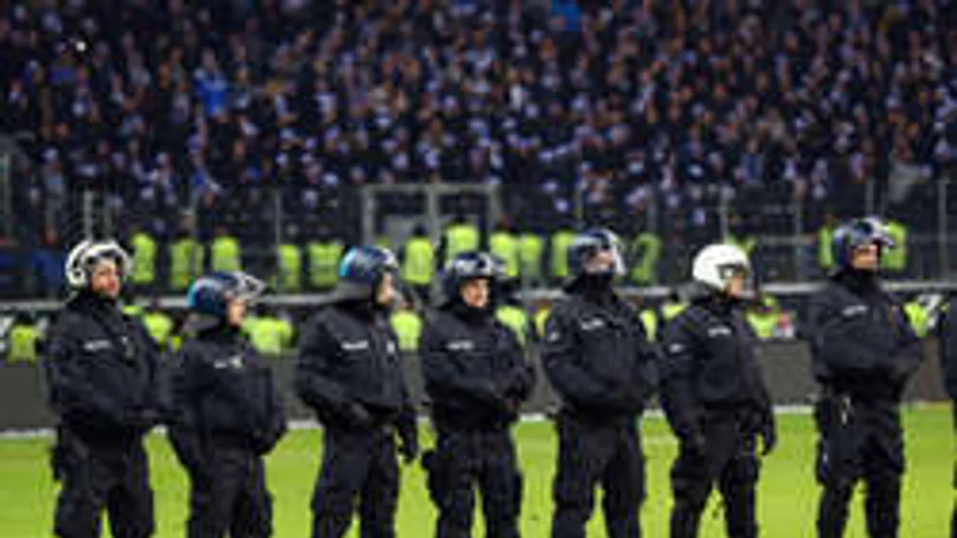 Győz a terror? Börtön-Eb válhat a focitornából