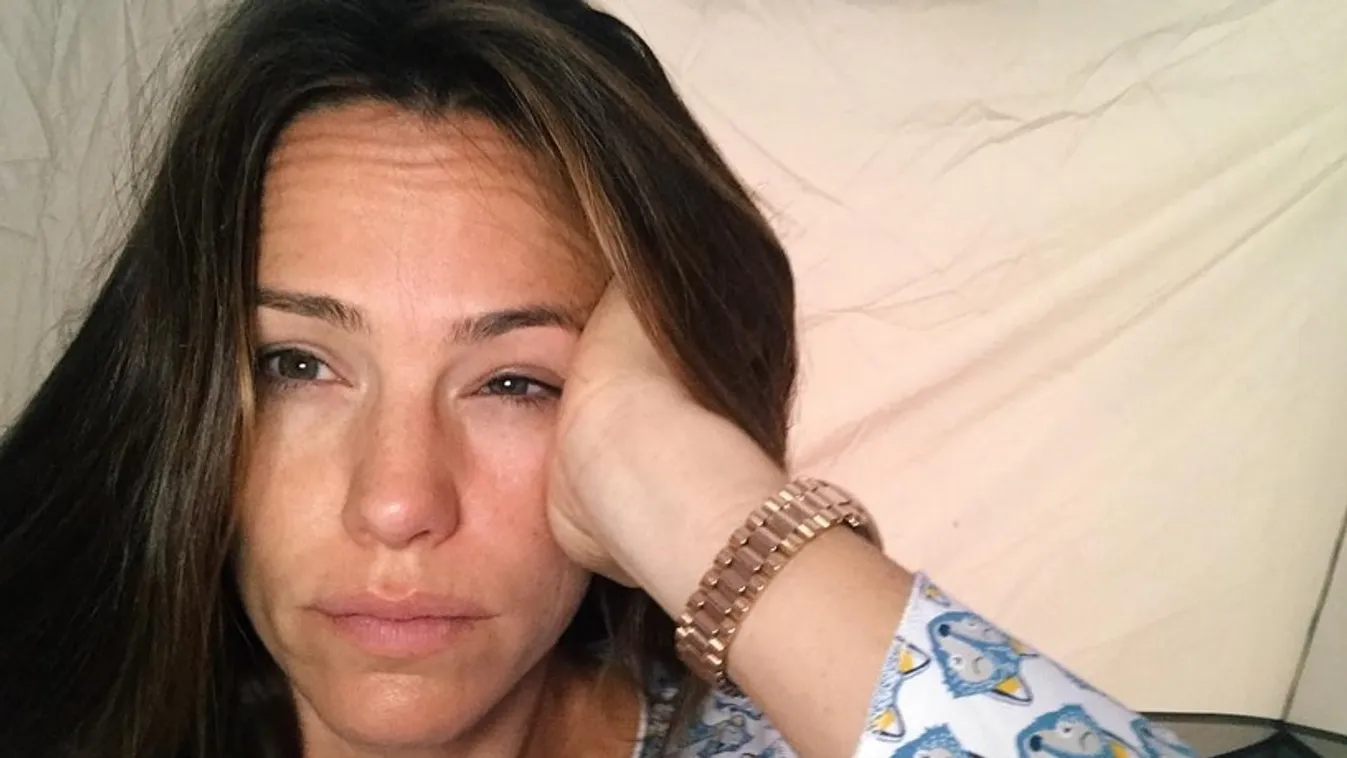 Szomorú videó, gyászol a háromgyermekes sztáranyuka