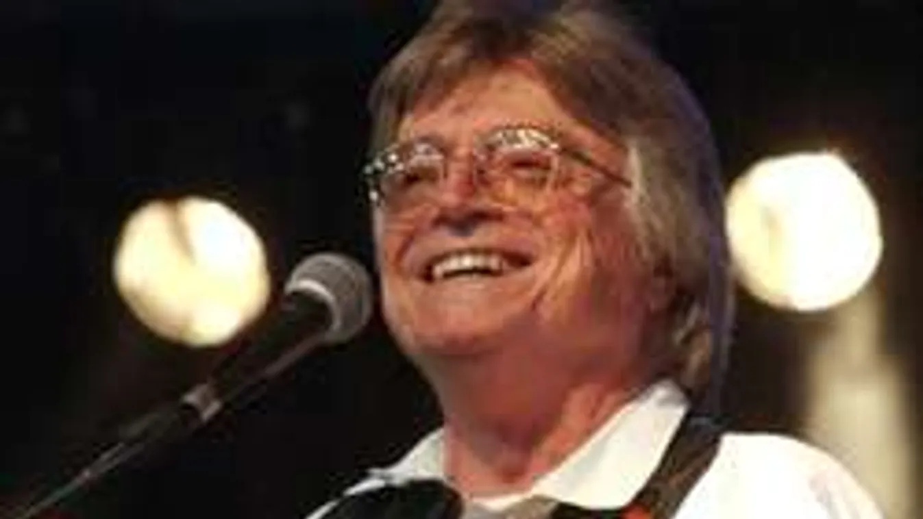 Tovább dagad a Szörényi botrány! Újabb legendát tiport meg