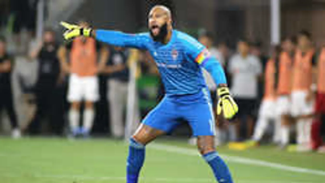 Elszomorító hírt közölt a magyar származású sztár