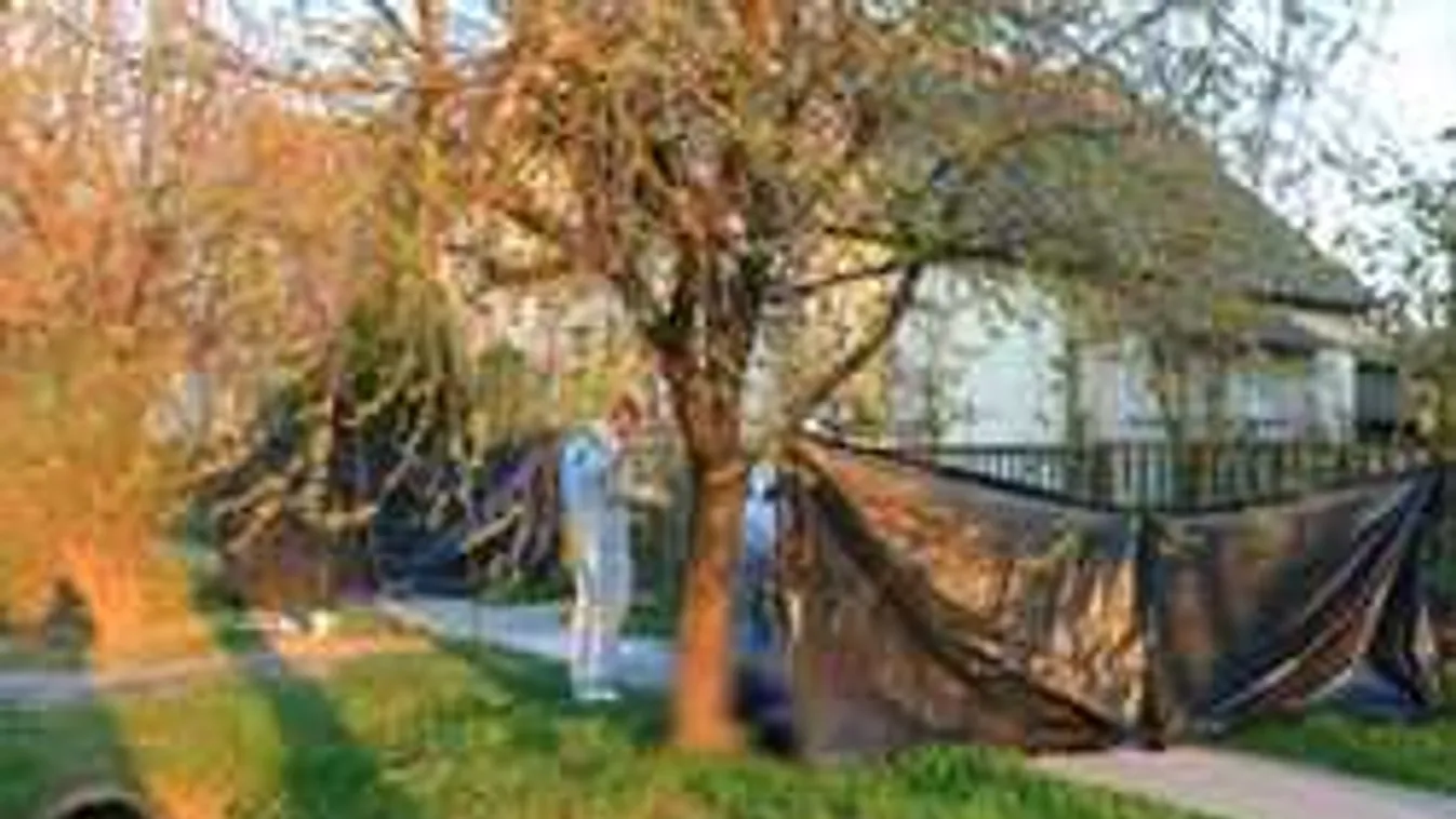 Izzott a levegő a mernyei anyagyilkosság áldozatának temetésén