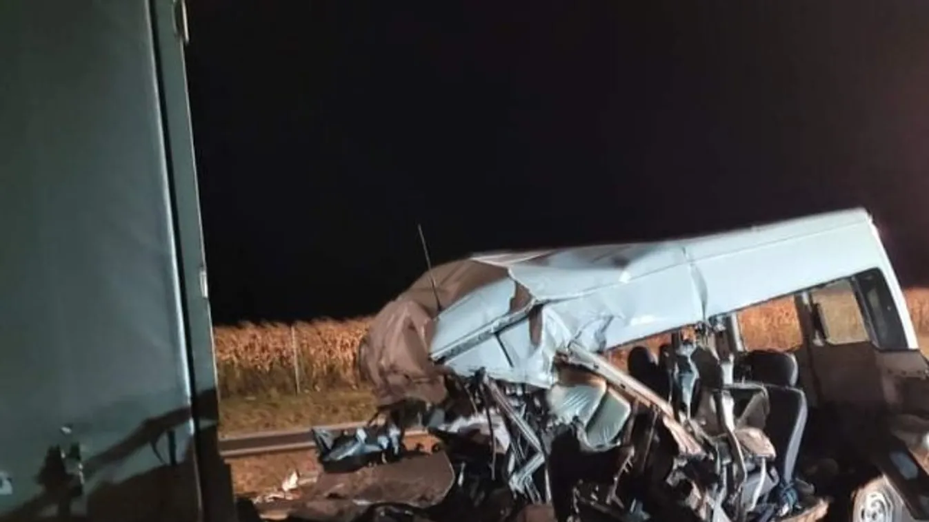 Brutális fotók érkeztek az abonyi tragédiáról, megszólalt a kamion sofőrje – Videó