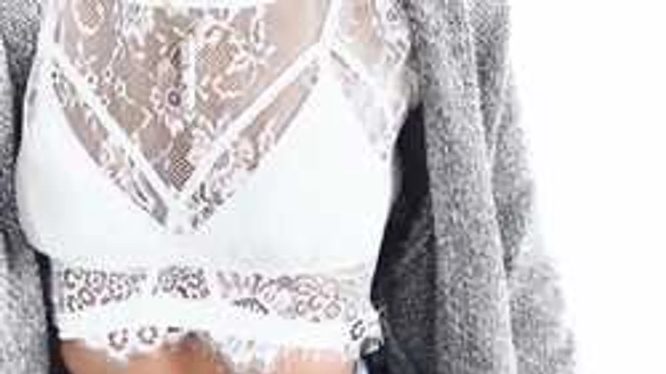 Ezzel az átlátszó és őrülten szexi ruhával csábítanak idén nyáron a nők