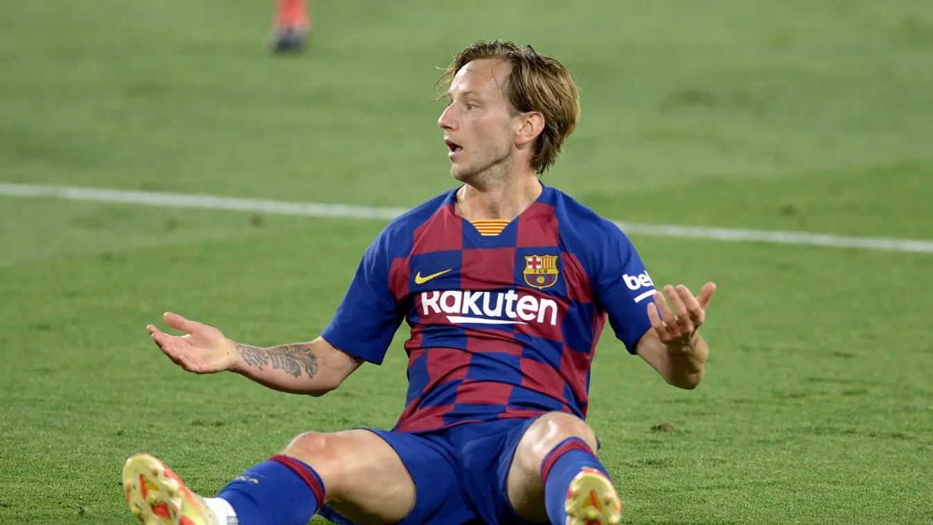 Felesége örömére lelépne a Barcától a vb-ezüstérmes sztár