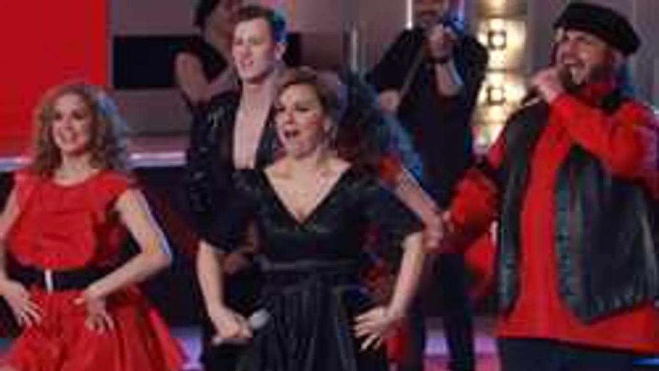 Zavarba ejtő dekoltázst villantott Ábel Anita élő adásban