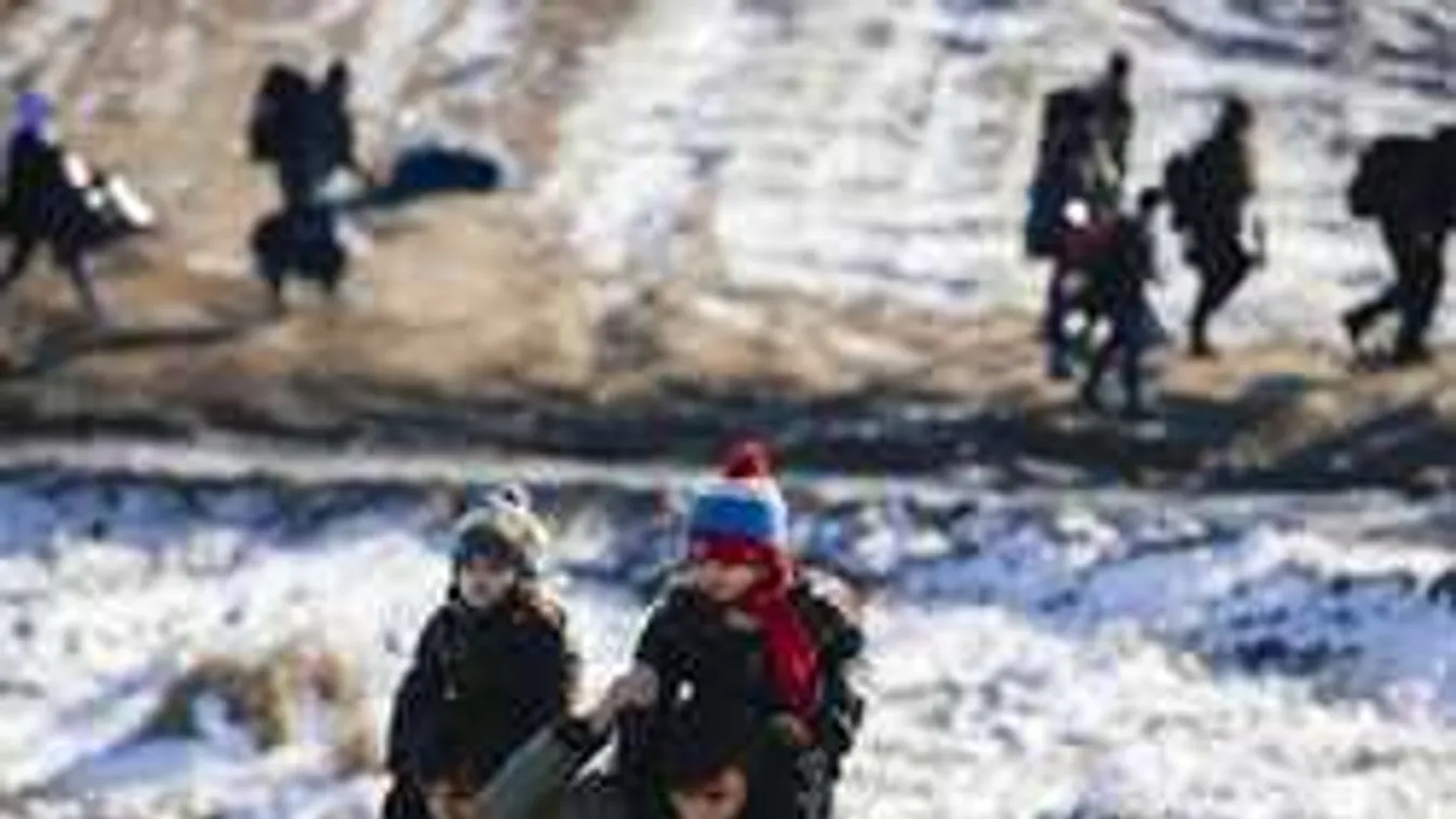 Vészhelyzet fenyeget a migránsok miatt Boszniában