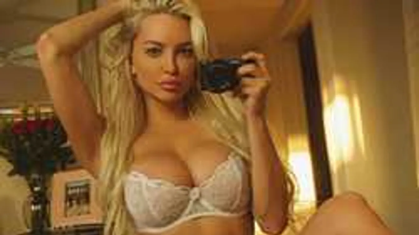 Eszelősen szexi fotósorozat készült a felemás mellű modellről