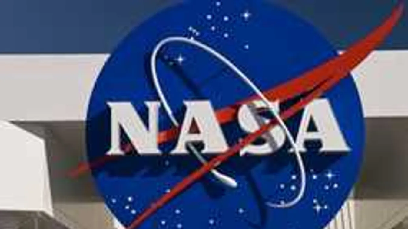 Száguldó aszteroidára száll le a NASA: Nézd velünk élőben!