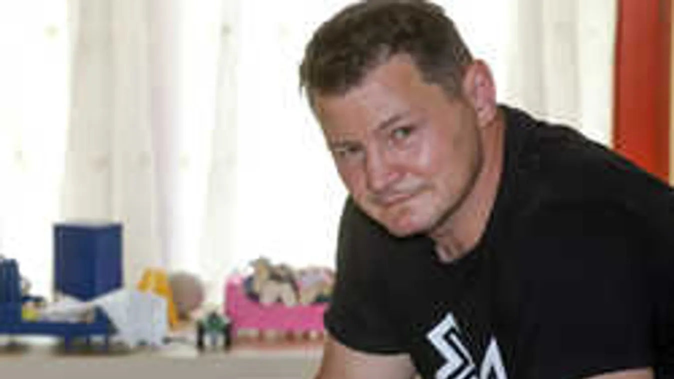 Nem engedik haza a kórházból a TV2 sztárjának újszülött gyermekét