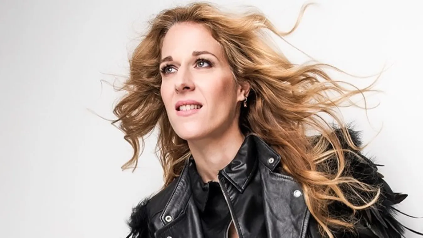 Váratlan bejelentés: 20 év után vége a magyar énekesnő házasságának