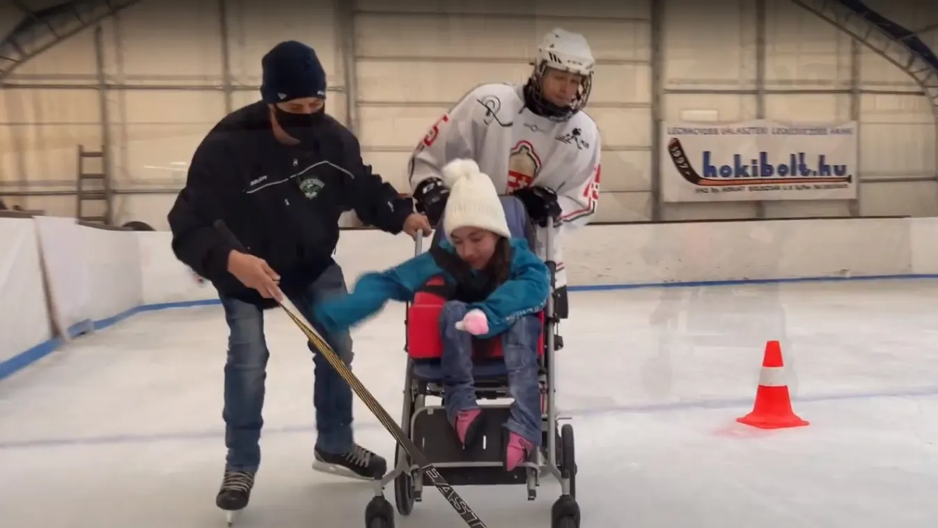 Megvalósították a 15 éves kerekesszékes kislány legtitkosabb álmát