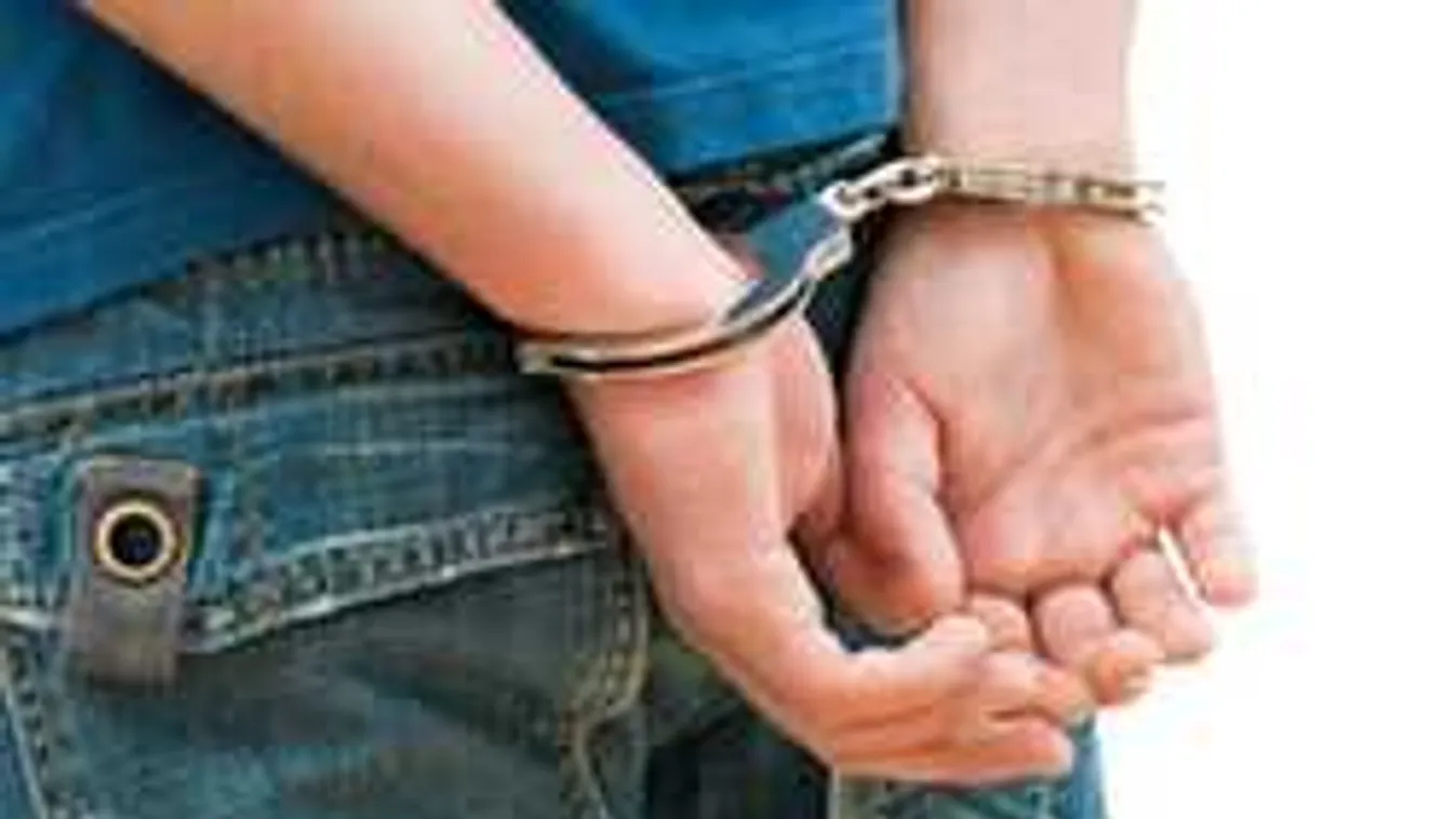 Láblevágással fenyegetik a magyar nyugdíjasokat!