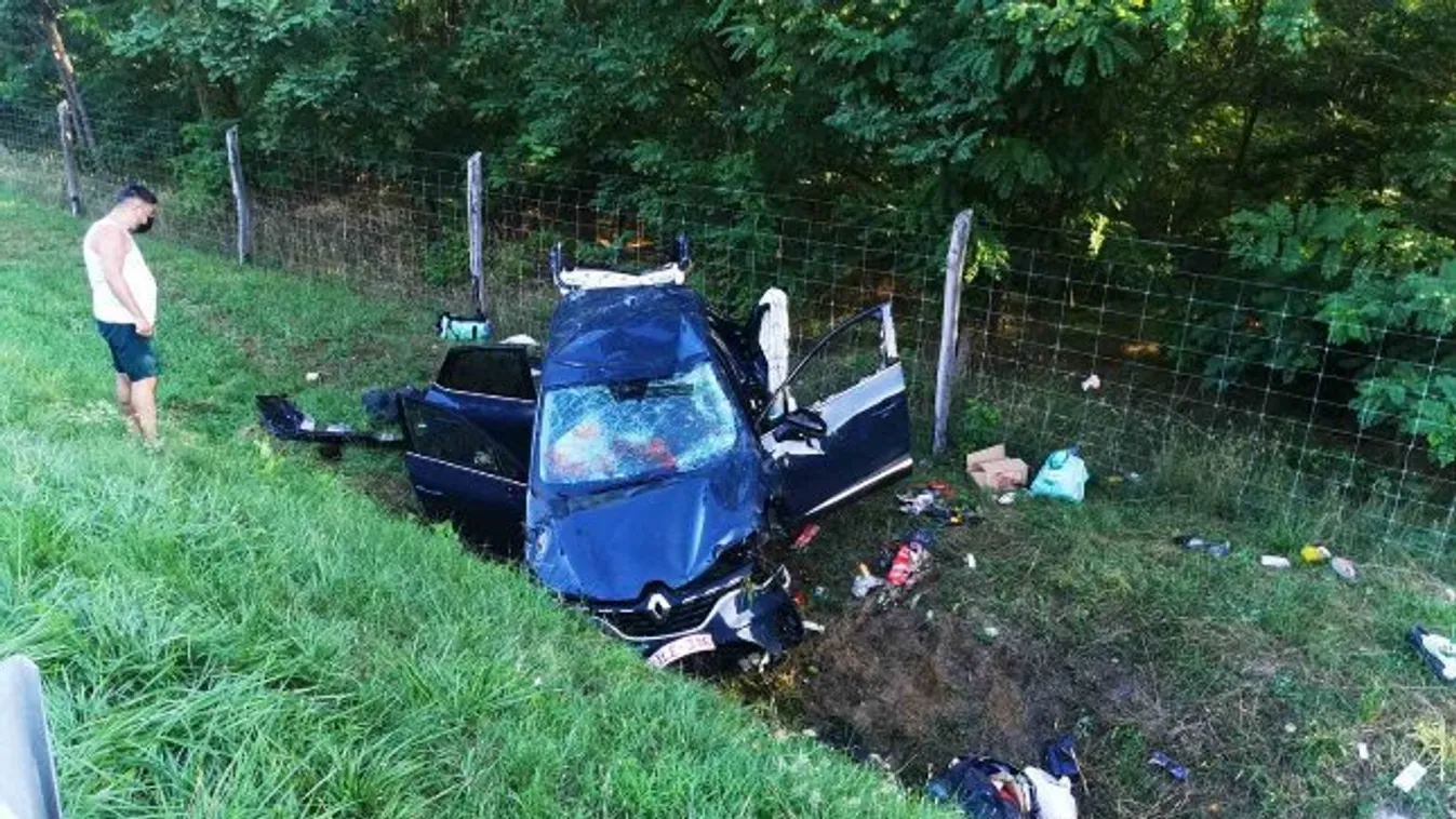 Mentőhelikopter is érkezett a baleset helyszínére