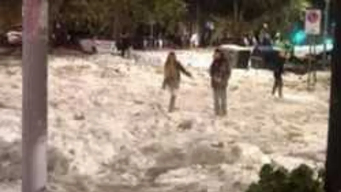 Itt a tél? Hatalmas jégeső zúdult az olasz fővárosra