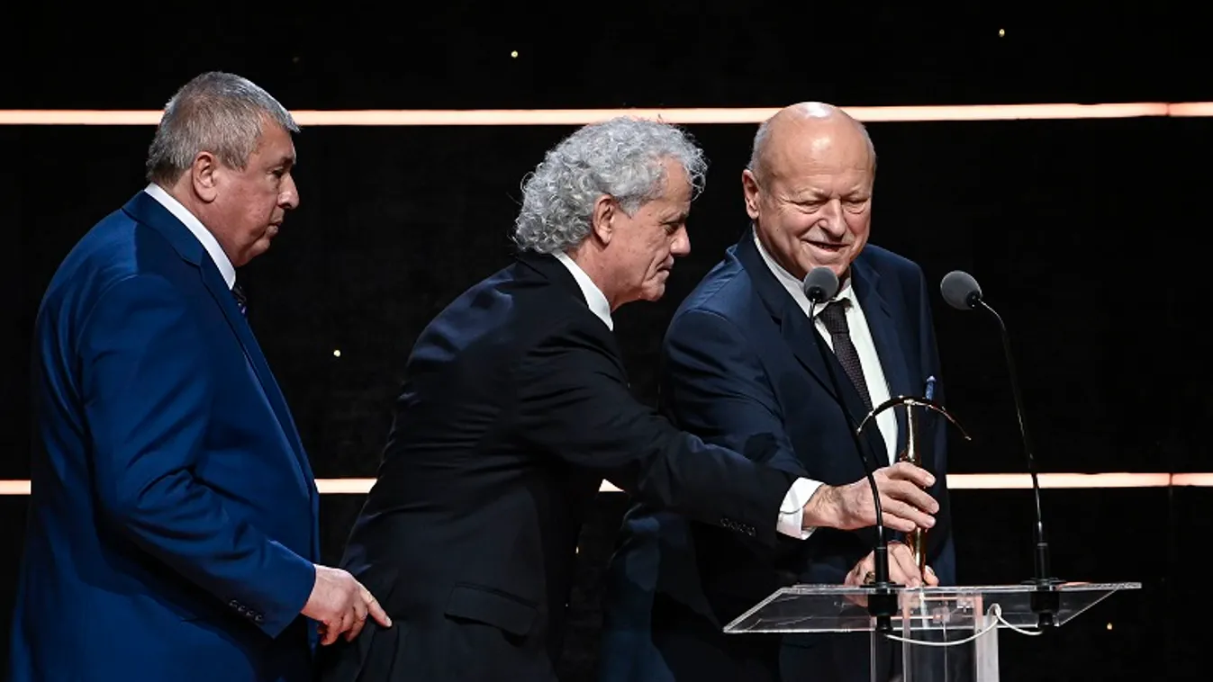 Klampár Tibor, Gergely Gábor és Jónyer István elismerésben részesült