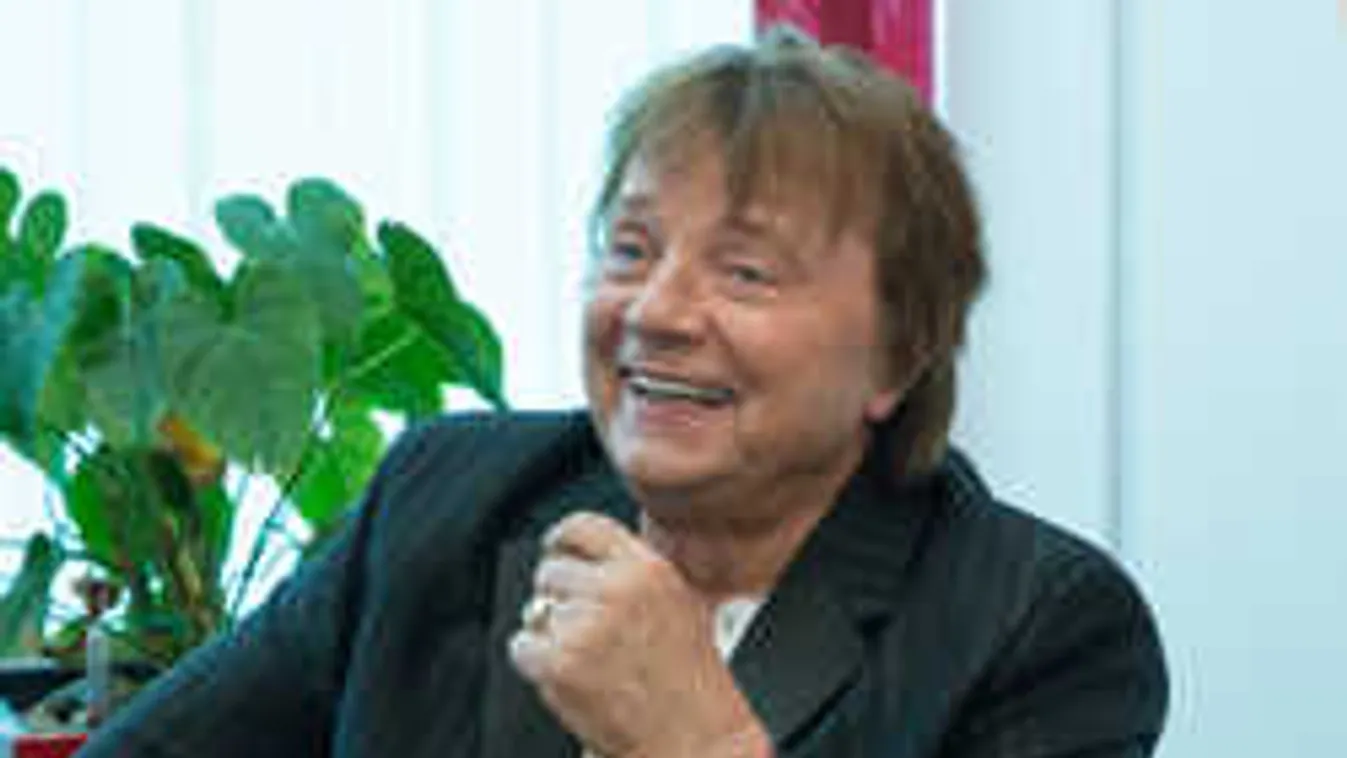 Sosem látott fotó került elő Aradszky Lászlóról!