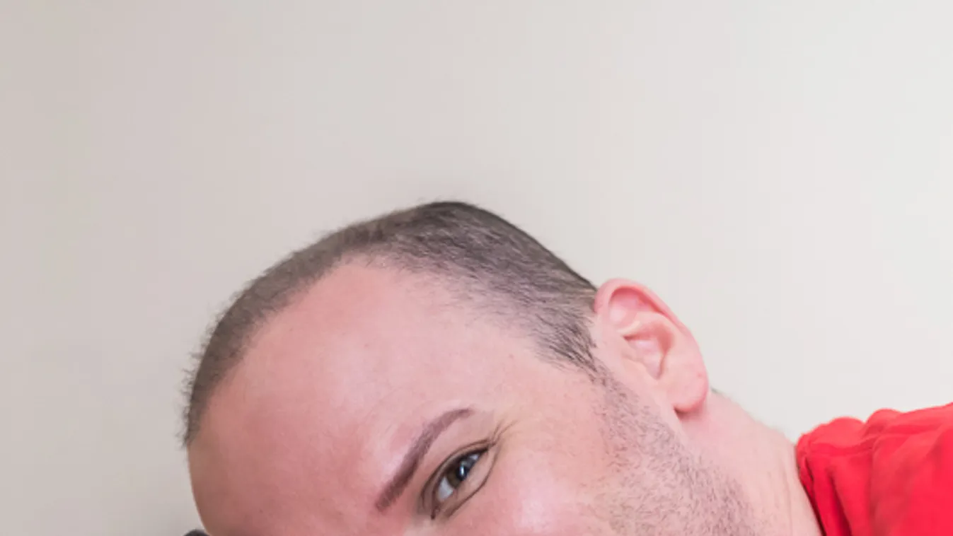 Kínába hívták turnézni a különleges hangú magyar énekest