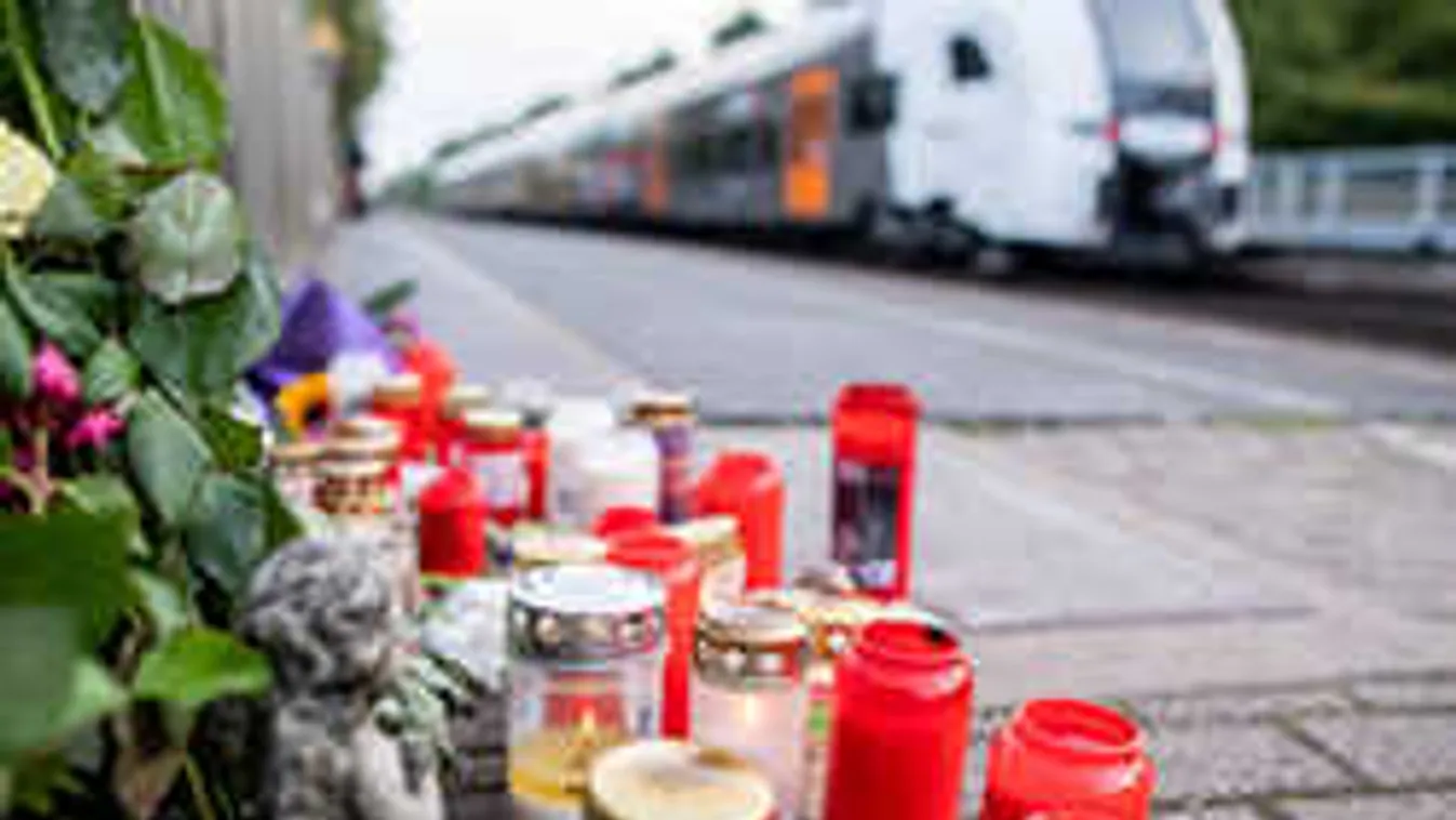 Ok nélkül löktek vonat elé egy édesanyát, 13 éves lányát hagyta hátra