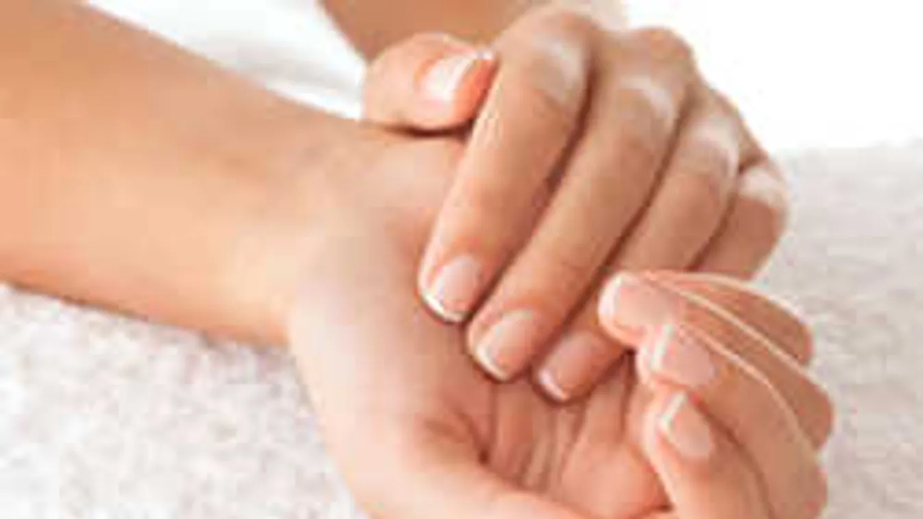 Figyelj a jelekre! Ezt árulja el egészségedről a körmöd