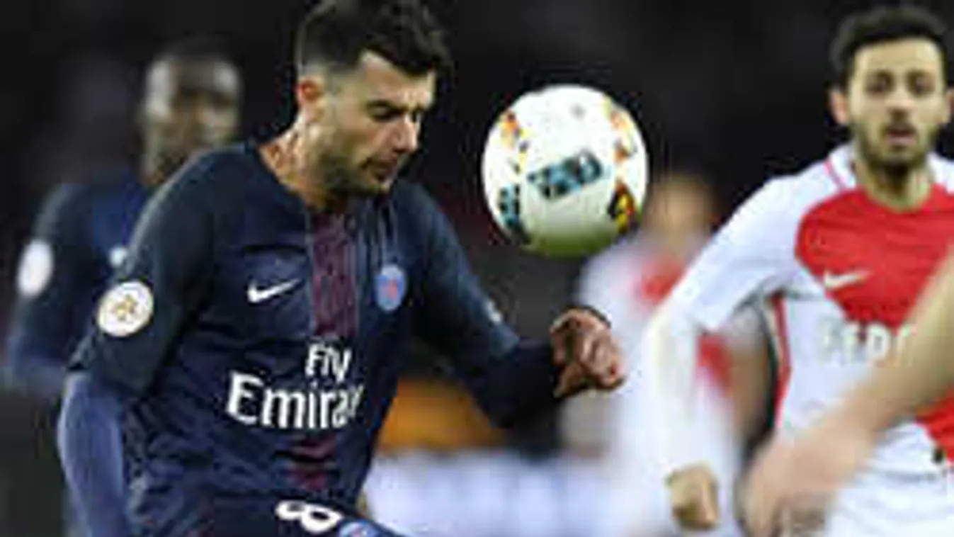 Elütött egy szurkolót a feldúlt párizsi futballsztár