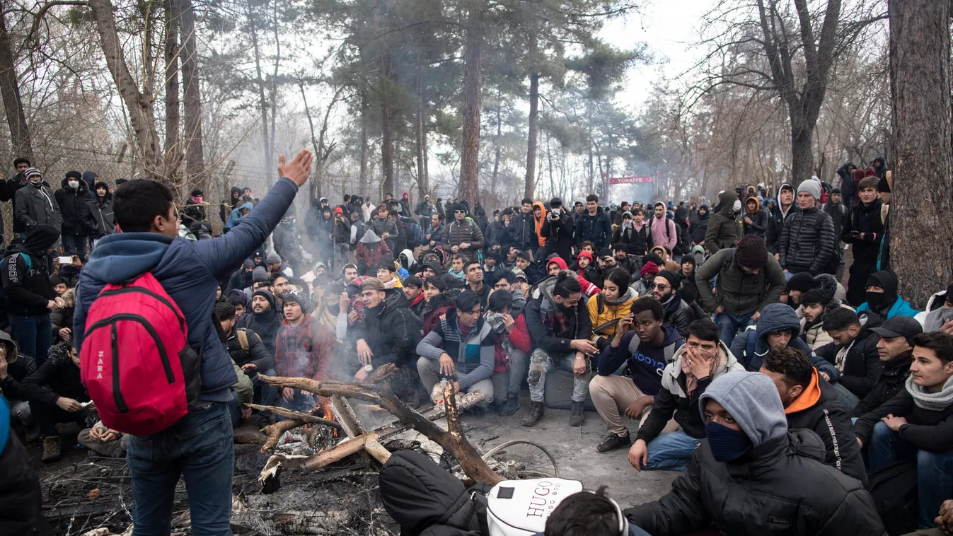 Brutális számú migráns próbált meg átjutni a határon a hétvégén