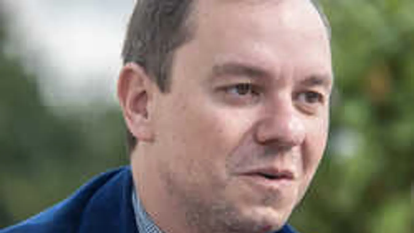 Az utolsó pillanatban fújták le az esküvőt a magyar sztárok