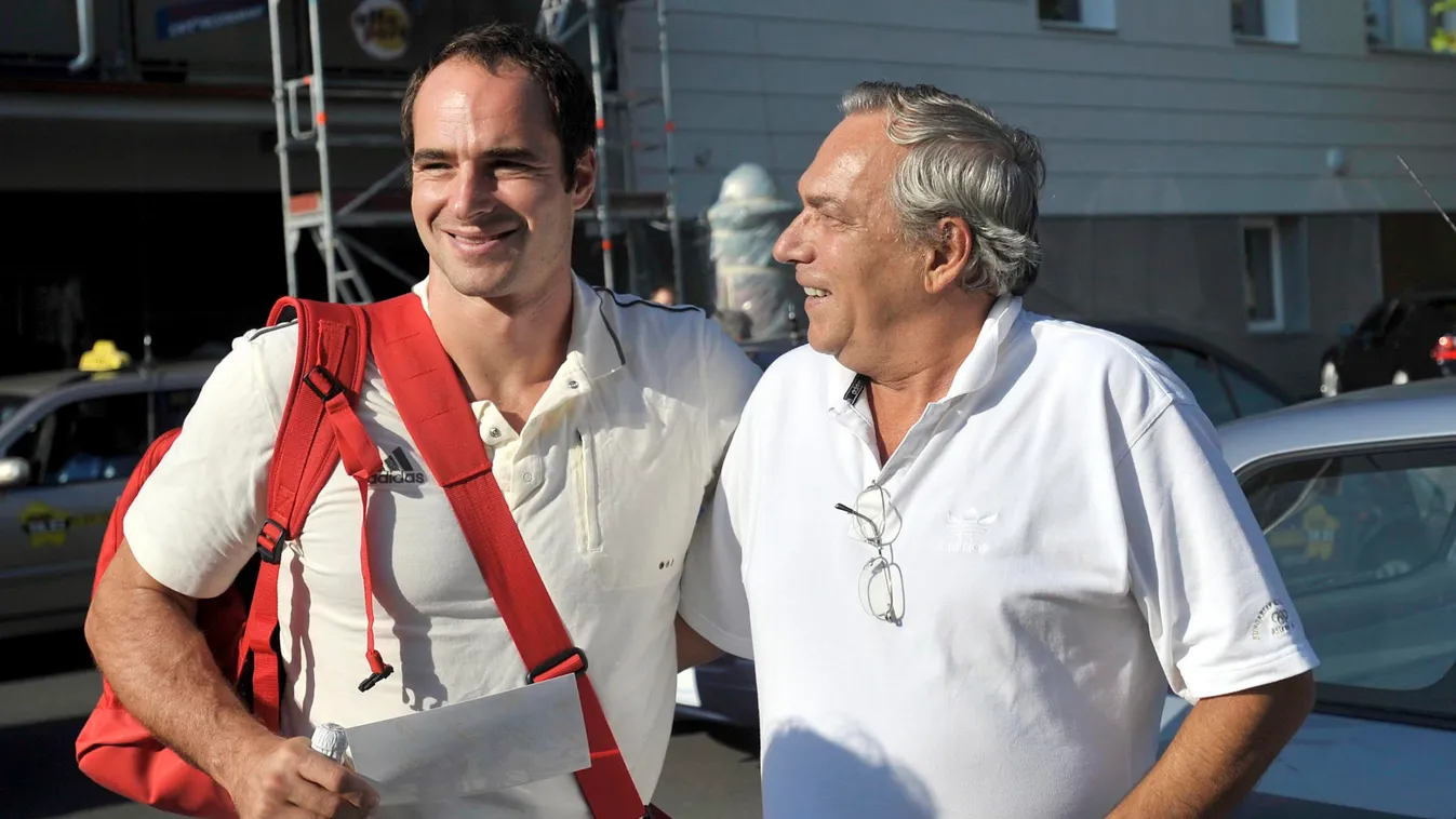 Benedek Tibor; Benedek Miklós 